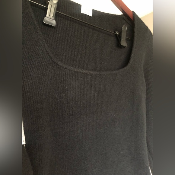 Aritzia Wilfred Black Long Sleeve Sweater - Picture 3 of 10